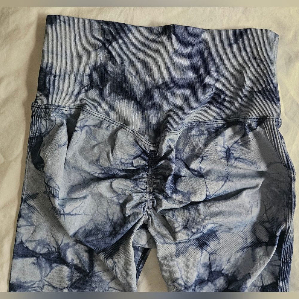 AUTHENTIC AMERICAN Blue Tie Dye "Scrunch Butt" Leggings | SZ S - Picture 6 of 7